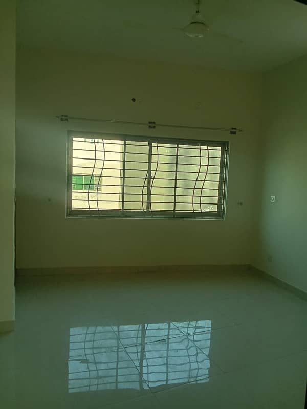 40x80 upper portion for rent in G-15 Islamabad 15