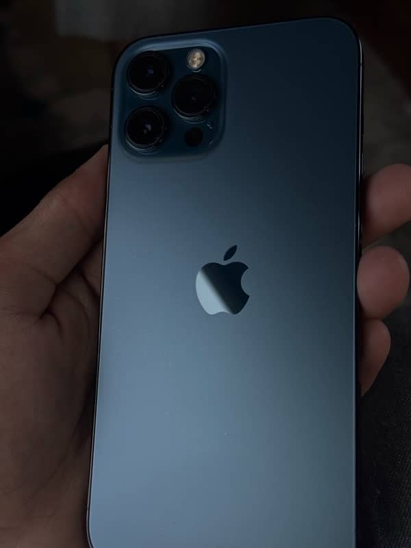 Iphone 12 PRO MAX 4