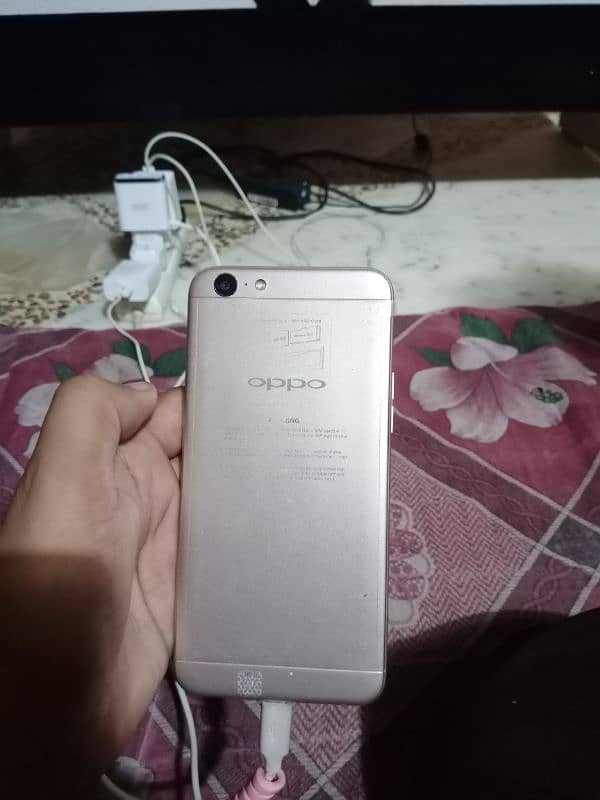 OPPO A57 5