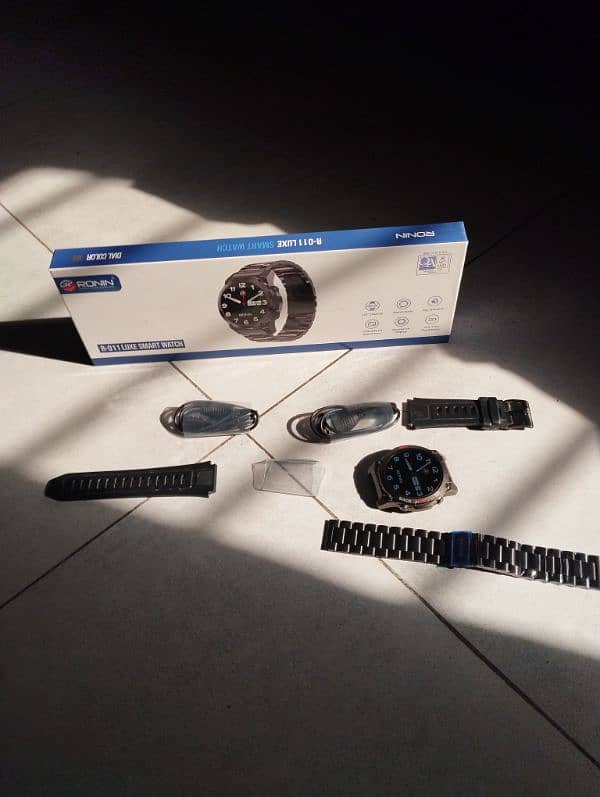 Ronin R-011 LUXE SMART WATCH 4