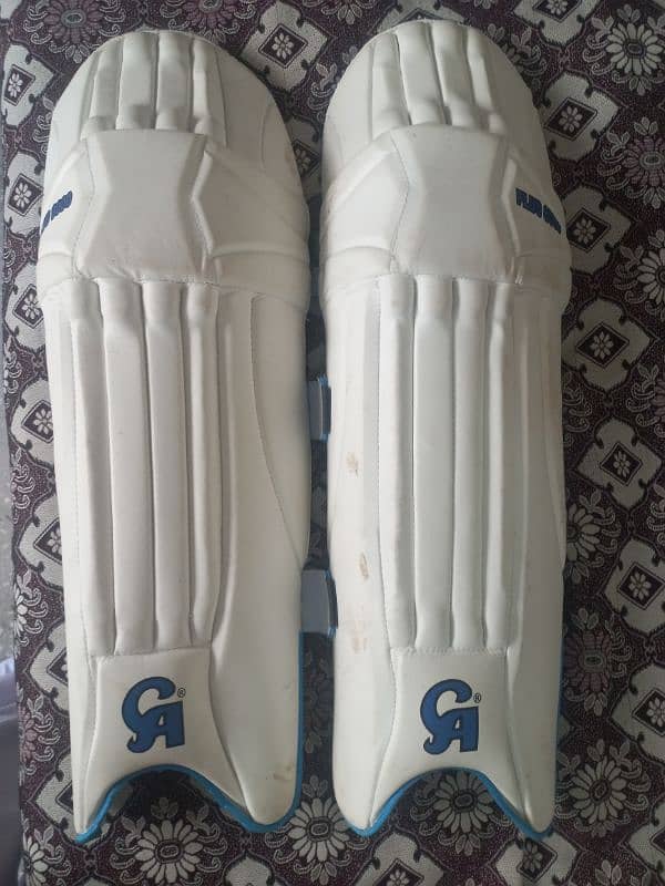 cricket pads and thigh pads and helmet 3