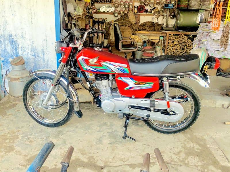 Honda 125 for sale full new condion hai no opan no reipar all ok 4