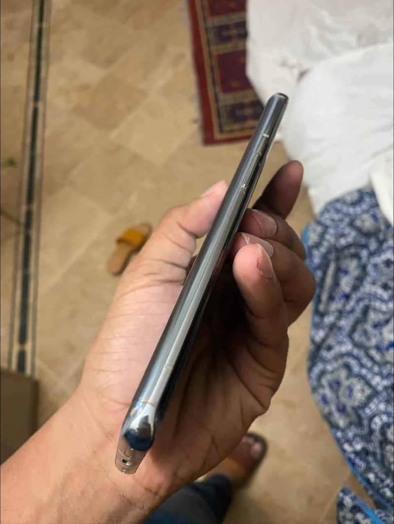 oneplus 9 pro 10by10 condition urgent sale 3