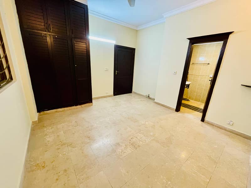 F-11 Markaz 2Bed 2 Bath TV Lounge Kitchen Car Parking Non-Furnished Apartment Available For Rent 10