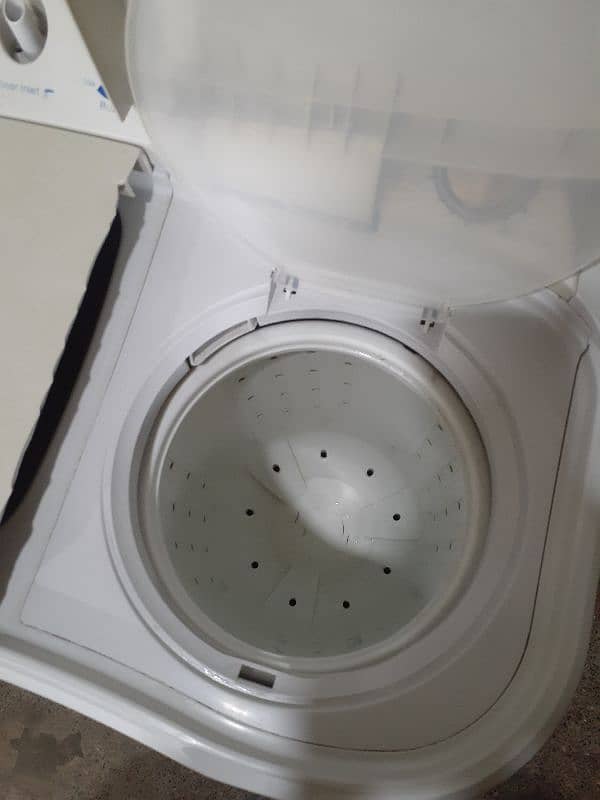 Haier washing machine & dryer HWM80-000S , 6