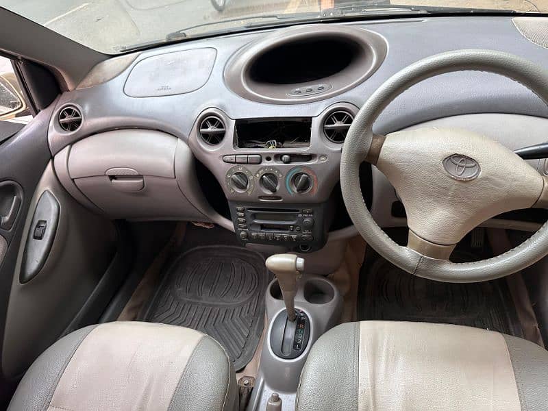 Toyota Platz 2000/7 Model Automatic. 5