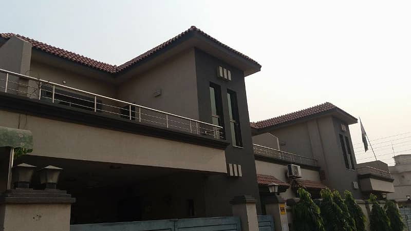 12 Marla 4 bed Flat for Rent in Askari 11 -Sector B 12