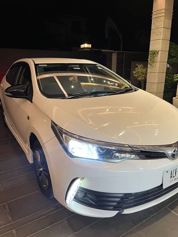 Toyota Corolla Altis 2018 4