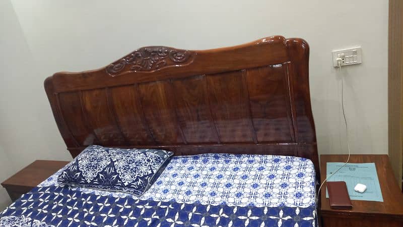 New Bed Set on low price Pure sheesham wood never used 0