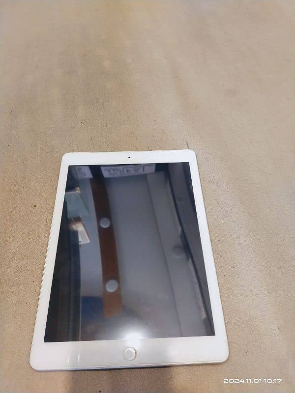 Ipad 6th generation 32 GB 6