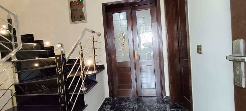 10-Marla (Residential) House For Sale In Talha Block Sec-F Bahria Town Lahore, 9