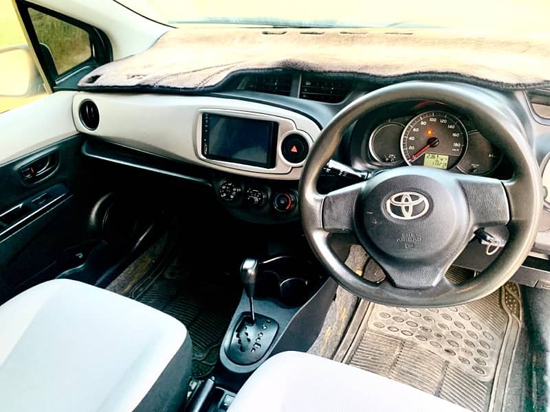 Toyota Vitz 2013 6