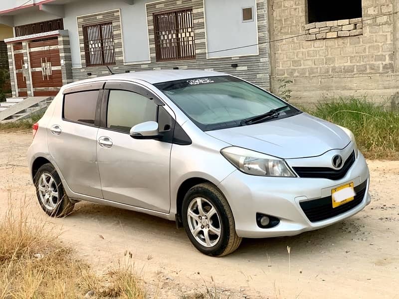 Toyota Vitz 2013 9