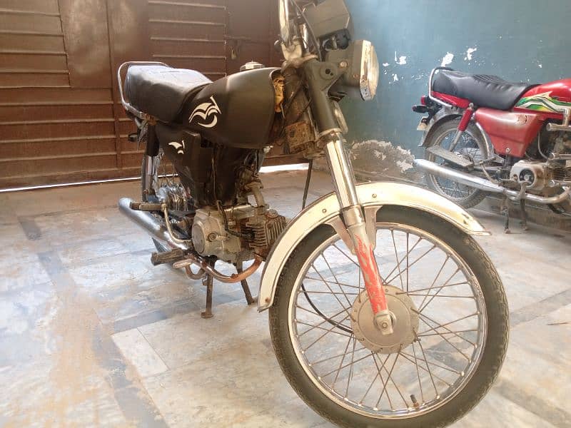 Honda CD 70- 10 modal 5