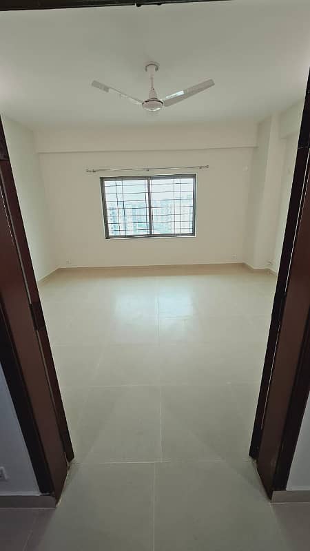 3 BED ROOM APARTMENT IS AVAILABLE 0