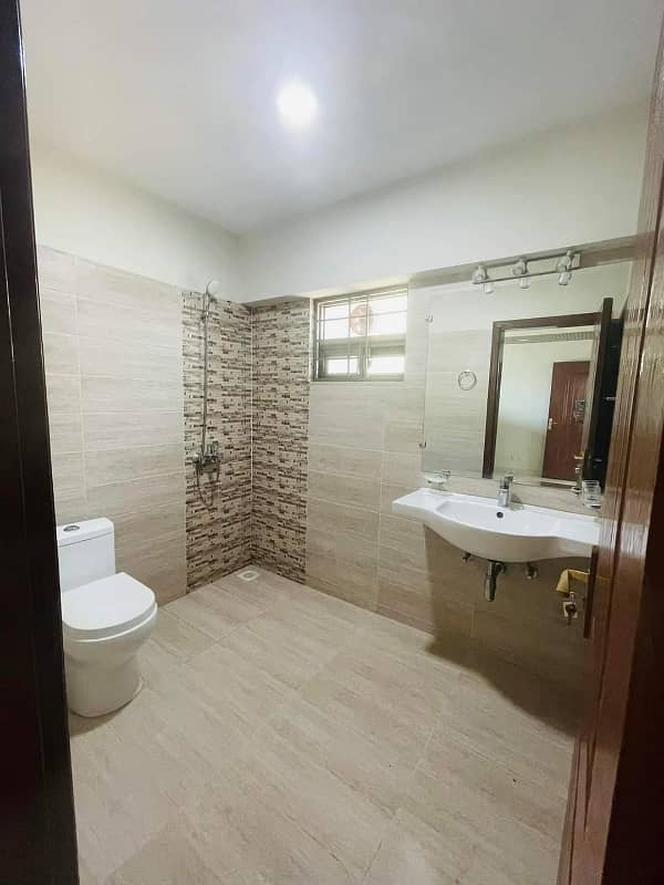 Askari 11 3 Bedroom Apartment Sector B 8