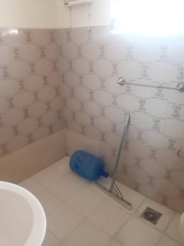 Neat and clean Uper Portion for rent in G-8/1 5