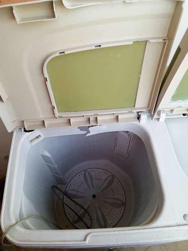 washing machine & dryer 7