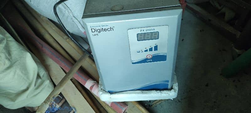 Digitech 2000 Watts UPS 24 volt 0