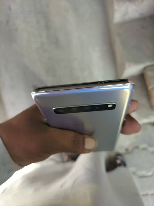 Samsung Galaxy S10 5g Single sim 4