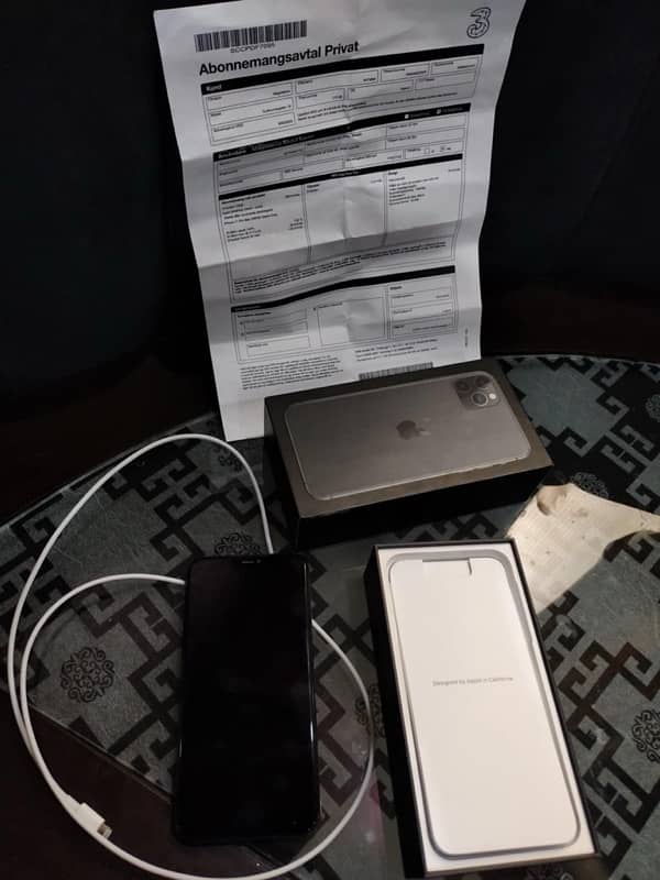 IPhone 11 pro max 256 GB With complete Box non pta 12