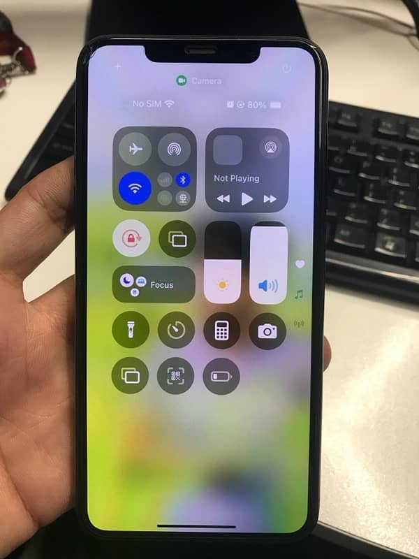 Iphone 11 pro max with box 0