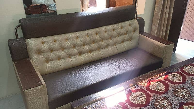 5 Seater sofa Complete set 3seater+1seat+1seat 4