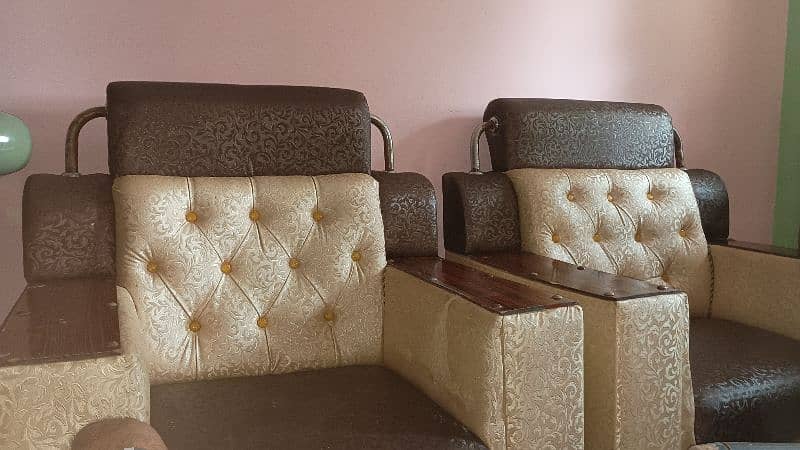 5 Seater sofa Complete set 3seater+1seat+1seat 8