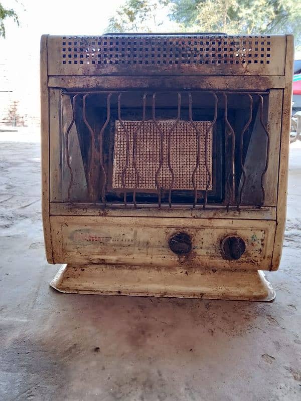 1*gas heater. 1*electric heater office type. 1*mosquito  kill machine 1