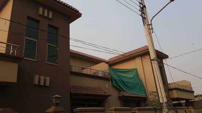 12 Marla 4 bed Flat for Rent in Askari 11 -Sector B, Lahore 9