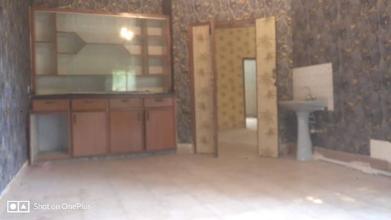 10 MARLA FULL HOUSE FOR RENT IN WAPDA TOWN 4