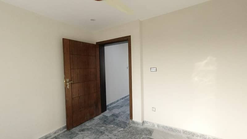 5 MARLA UPPER PORTION AVAILABLE FOR RENT 12