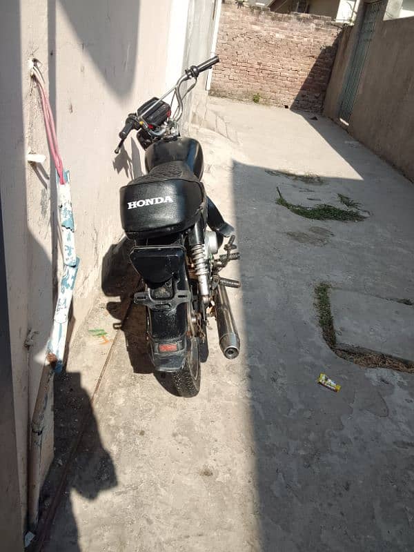 HONDA CD70 FOR SALE IN REASONABLE PRICE 2