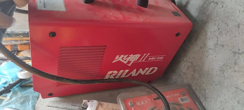 Riland 315 DC Inverter welding Machine 3 Card 0