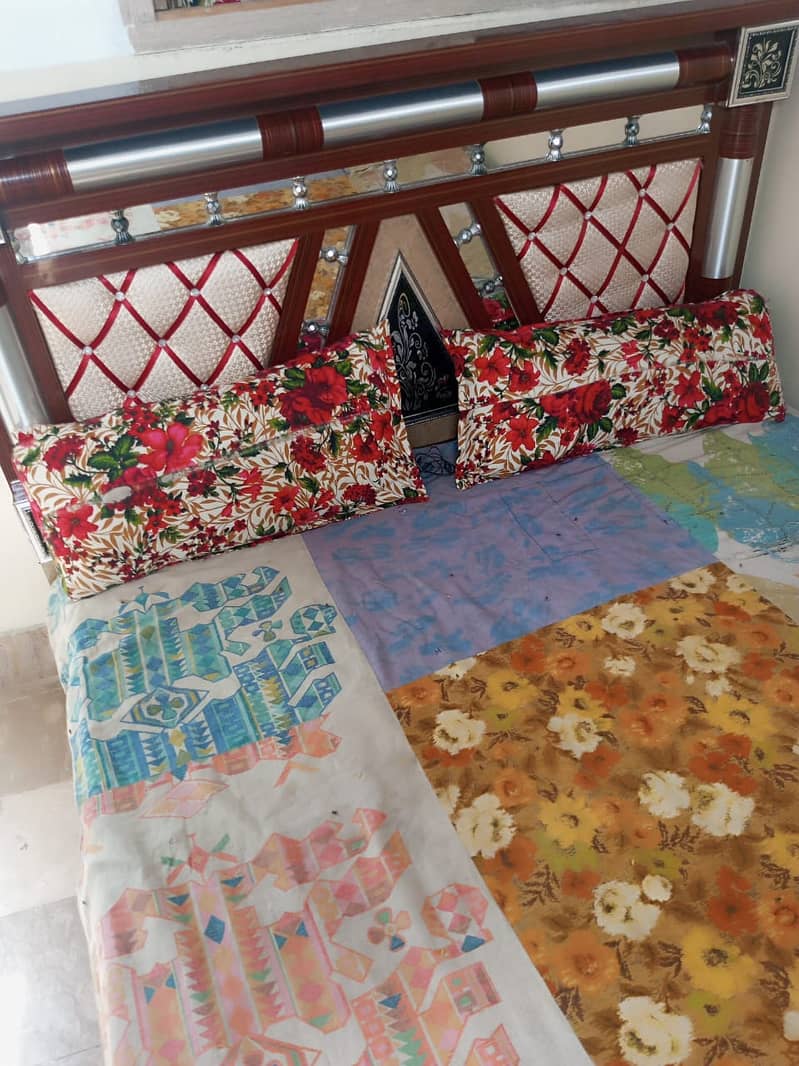 Bed & Almari urgent sale 2