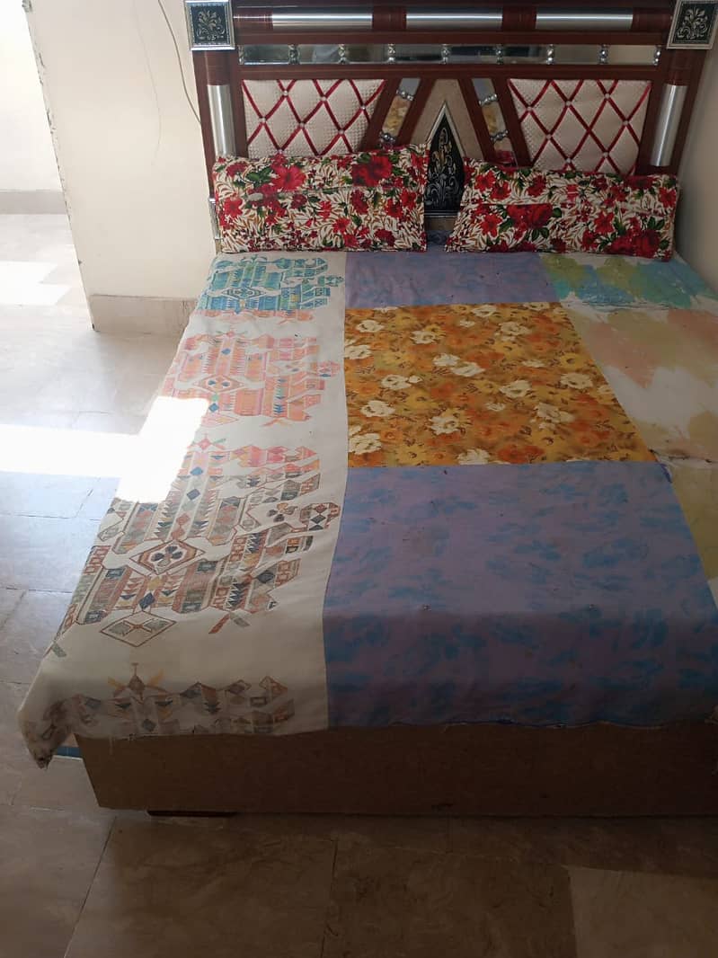 Bed & Almari urgent sale 3