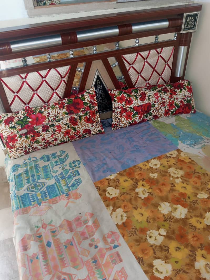 Bed & Almari urgent sale 4