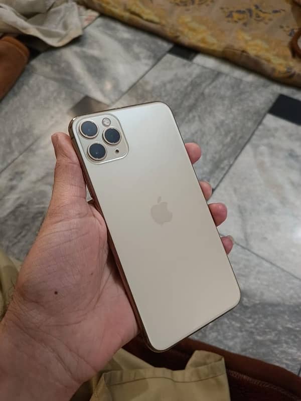 iPhone 11 Pro Max  /  512 GB 1