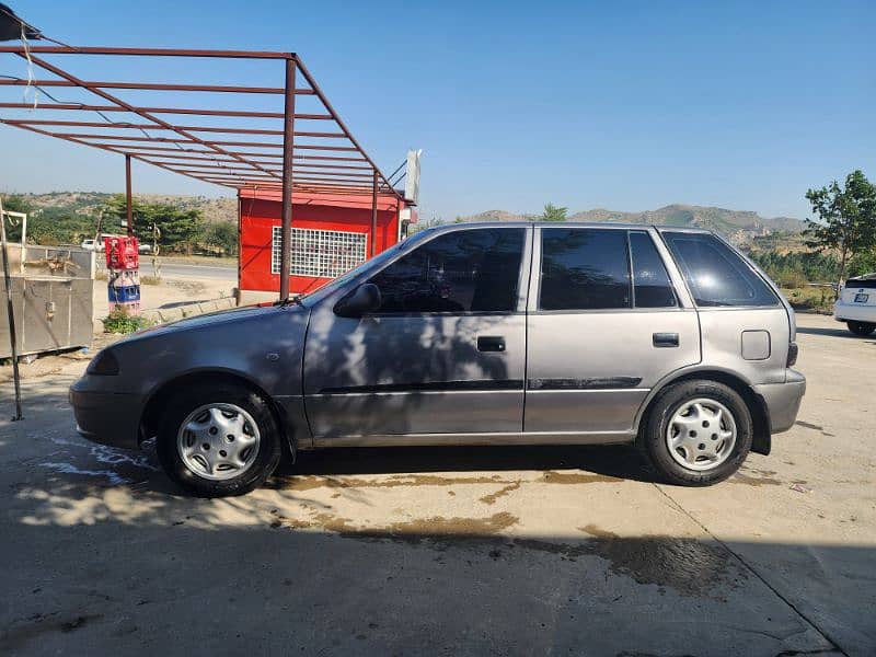 Suzuki Cultus VXR 2011 4