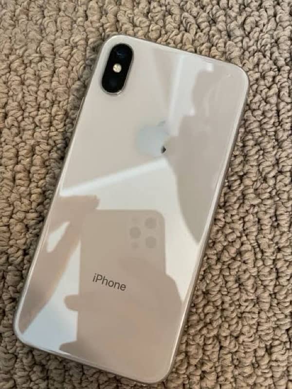 Iphonne X 256 GB white color PTA Approved 1