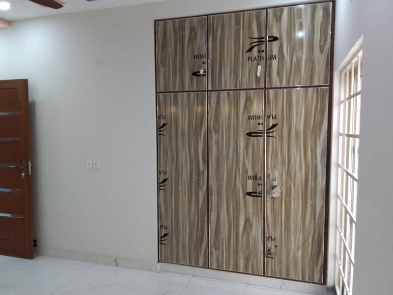 10 Marla Brand New House For Sale In LDA AVENUE_1. 8