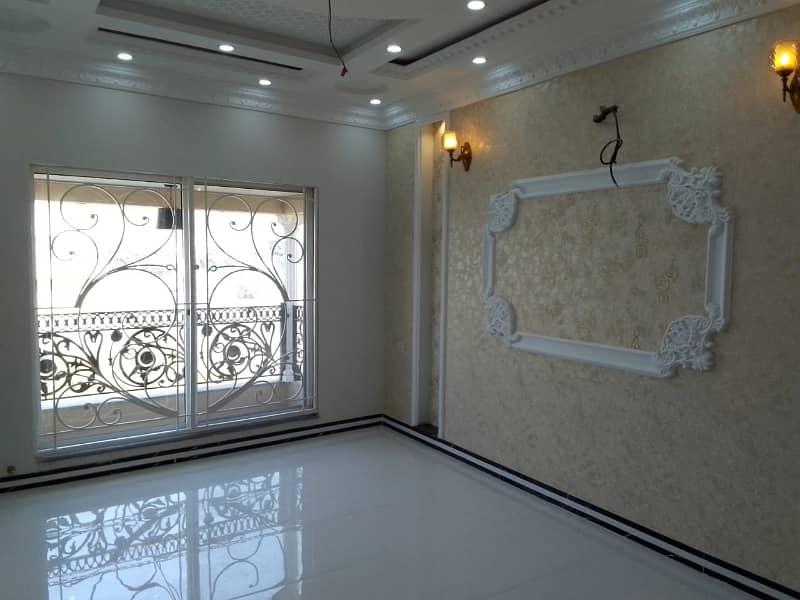 Luxurious brand new owner built house for sale in LDA AVENUE_1. 8