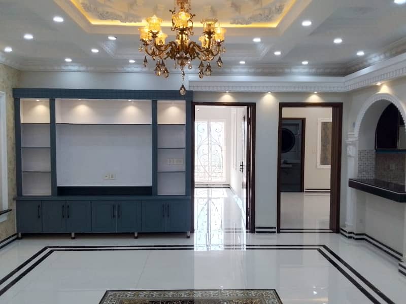 Luxurious brand new owner built house for sale in LDA AVENUE_1. 22