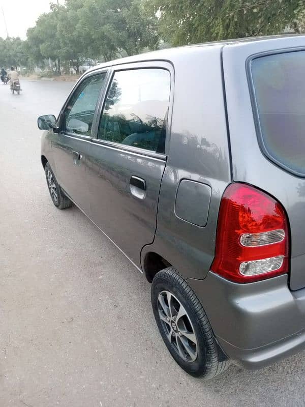 Suzuki Alto 2011 4