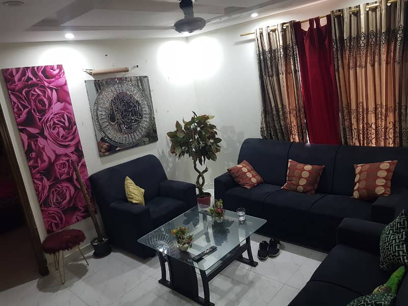 Furnish laxry apartment bahria town lahore par day weekly available for rent 2