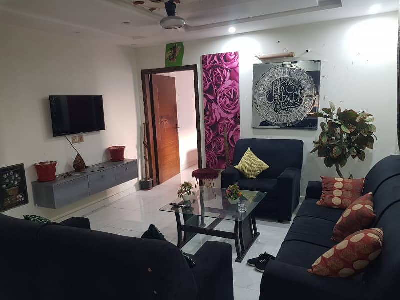 Furnish laxry apartment bahria town lahore par day weekly available for rent 3