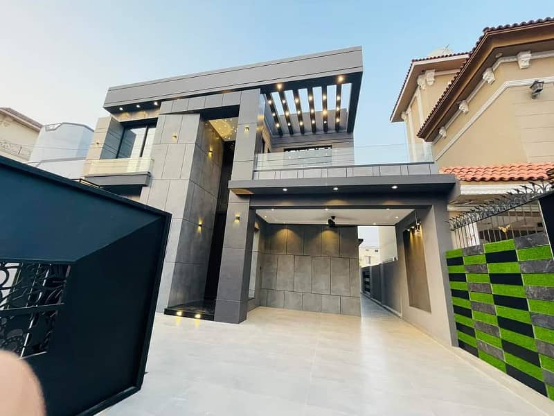 10 Marla Ultra Modern Luxury Brand New House In Park View City Lahore 29