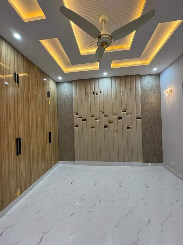 10 Marla Ultra Modern Luxury Brand New House In Park View City Lahore 8