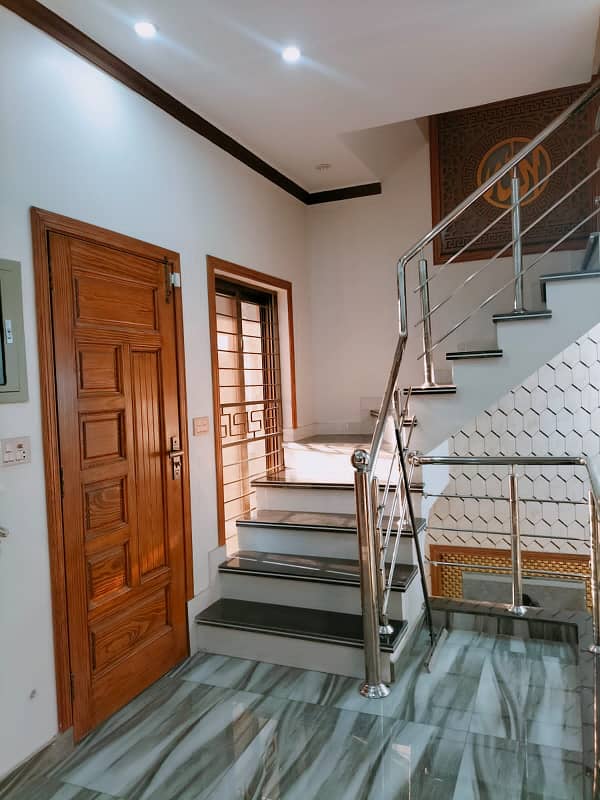 5 Marla Brand New Luxury House Available For Sale In Bahria Town Lahore. 2