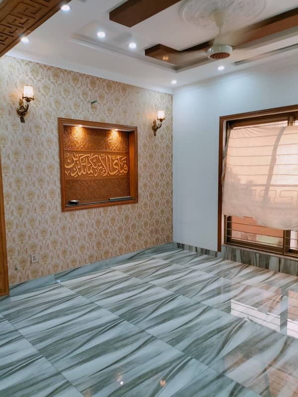 5 Marla Brand New Luxury House Available For Sale In Bahria Town Lahore. 11